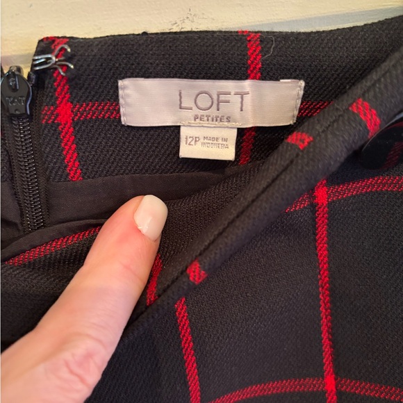 LOFT Black and Red Plaid A-Line Skirt - Picture 3 of 4